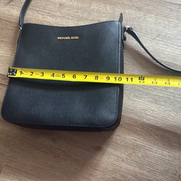 Michael Kors Jet set Travel crossbody - Picture 10 of 10